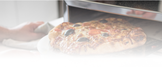 Pečica vs. peč za pico: razlike v temperaturi in rezultatu peke